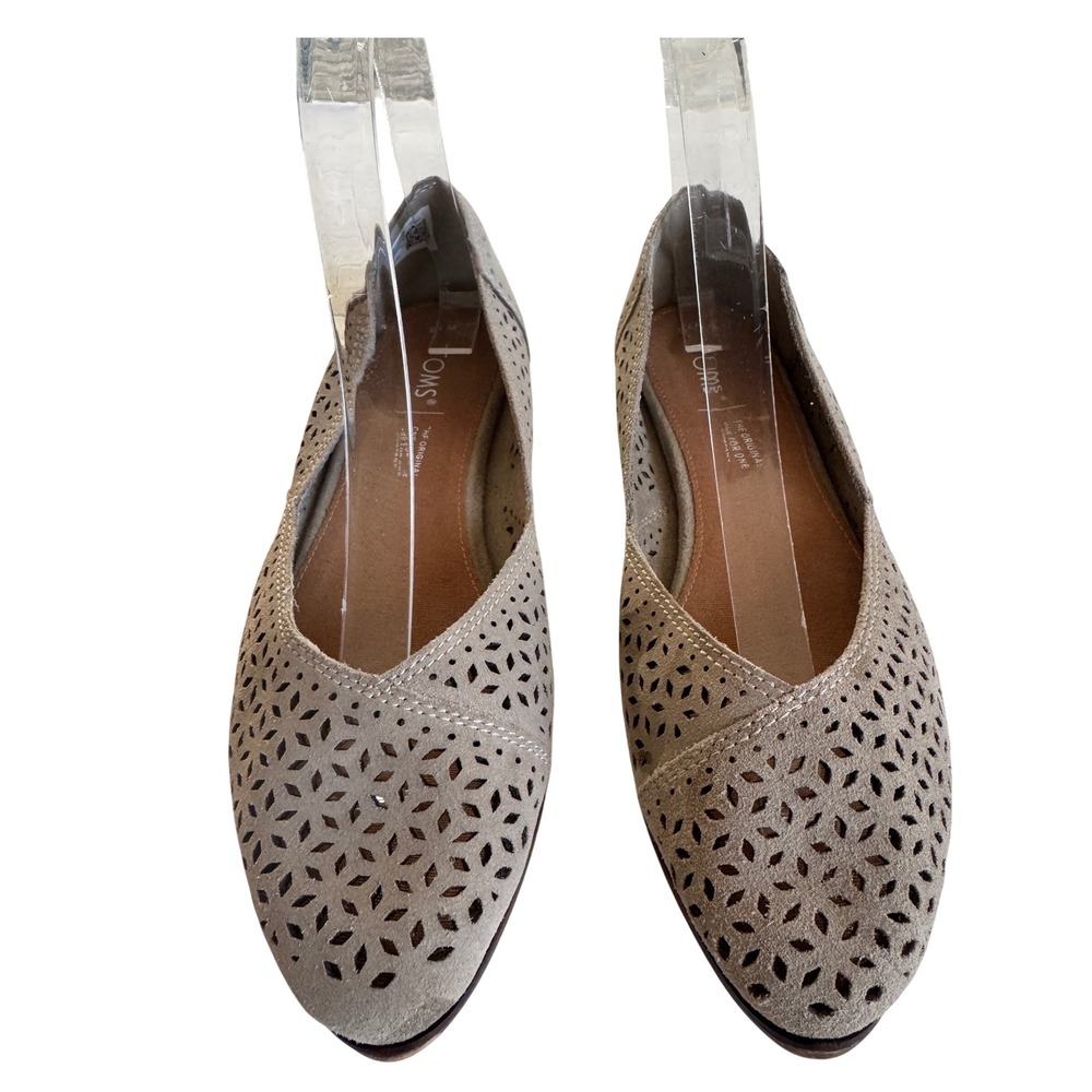 TOMS Shoes Women 7.5 Tan Jutti Suede Perforated Pointed Cutout Ballet Flats